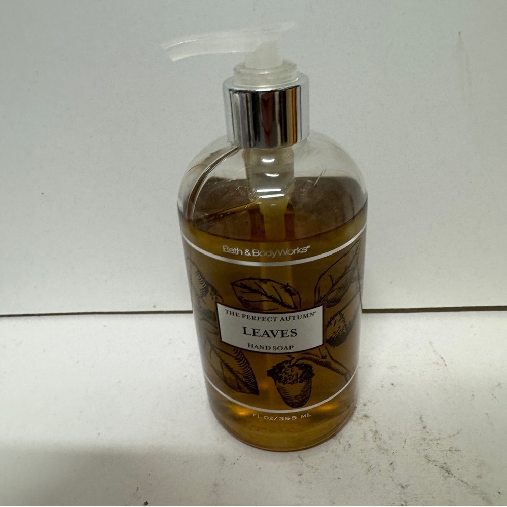 Bath Body Works The Perfect Autumn Leaves Hand Soap 12 OZ